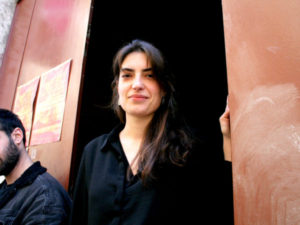 ÀS GAIVOTAS, AOS CÃES E AOS PRÓXIMOS ANIMAIS ⬤ Tânia Geiroto Marcelino