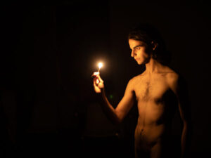 SONHO QUE NÃO SE PODE QUEBRAR E NÃO SE PODE QUEBRAR E NÃO SE… ⬤ A.ves